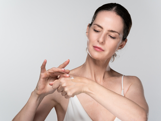 Sensitive-vs.-Sensitised-Skin-Understanding-the-Differences Skin Virtue