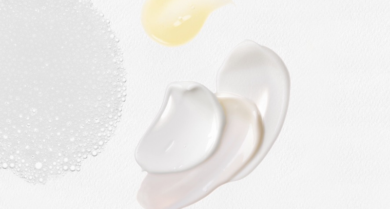 Skin_Virtue_skincare_formula_texture_showing_formulation_architecture_2C_ingredient_delivery_and_balanced-looking_skin_support