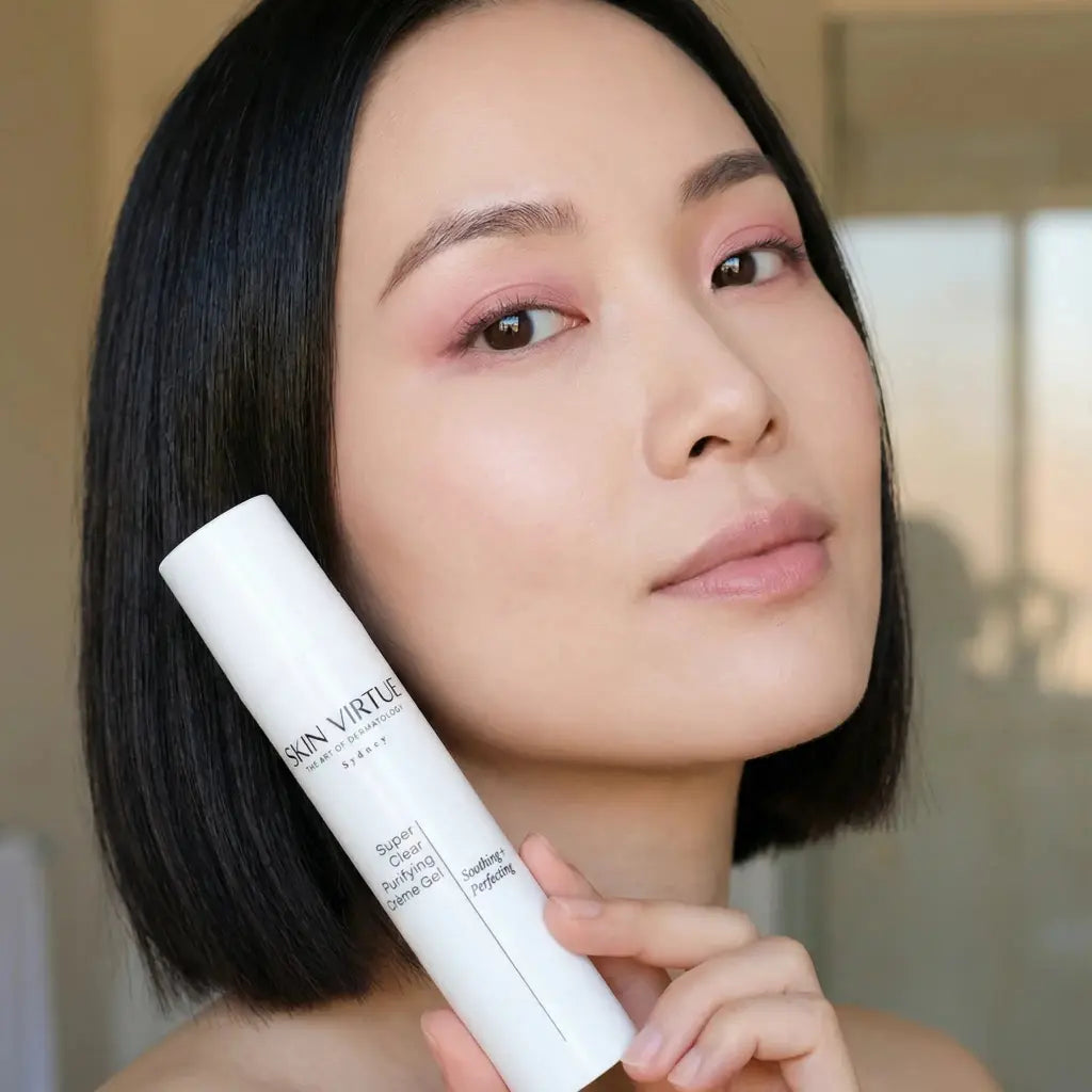 Super_Clear_Purifying_Creme_Gel-_Skin_Virtue-Oily_Combination_Skin-_Blemish_Redness_Contol-_Vitamin_C-_Zinc-_Model_holding_Product
